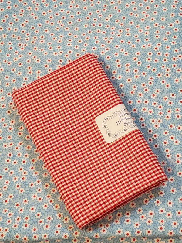 Turquoise Floral with Daisies - Accent - Red Gingham Fat Quarter