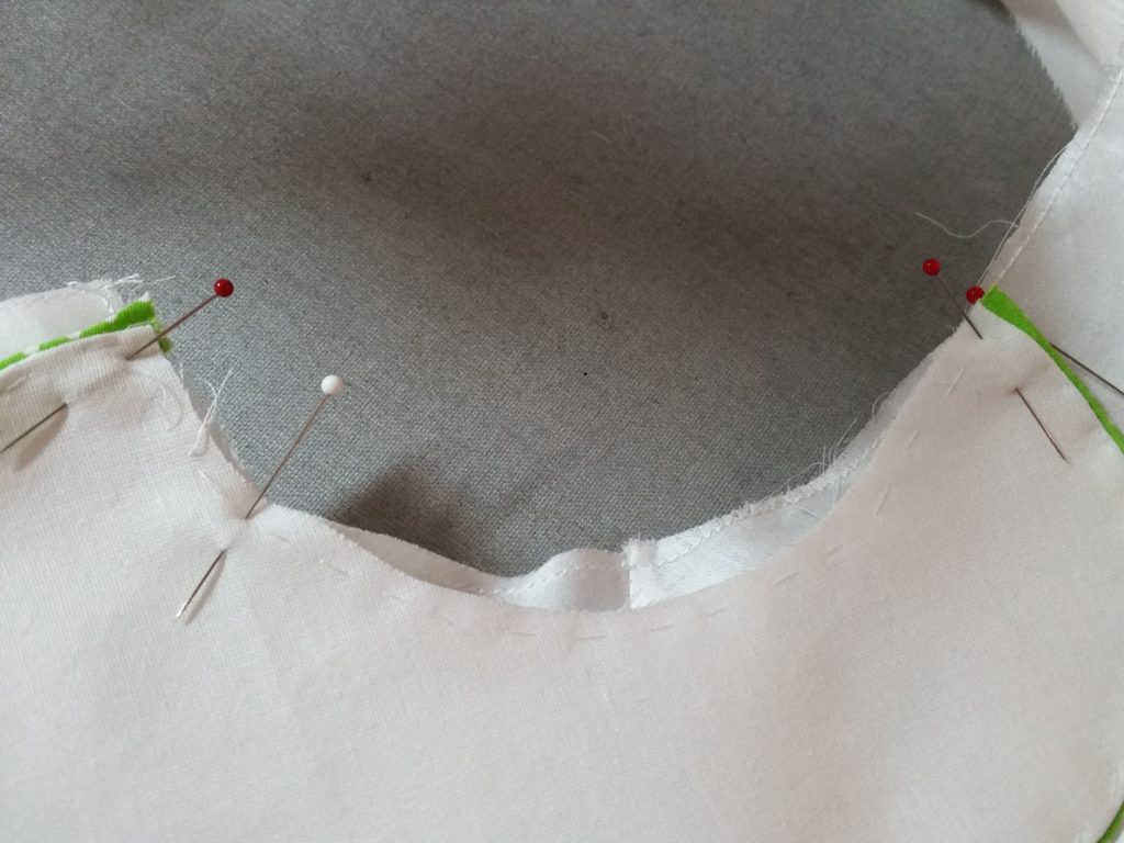 Eased-collar-to-pin